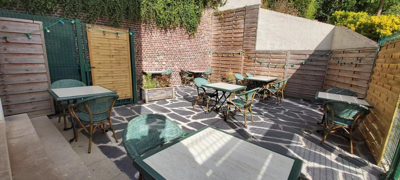 Auberge Des Remparts Peronne  Ngoại thất bức ảnh